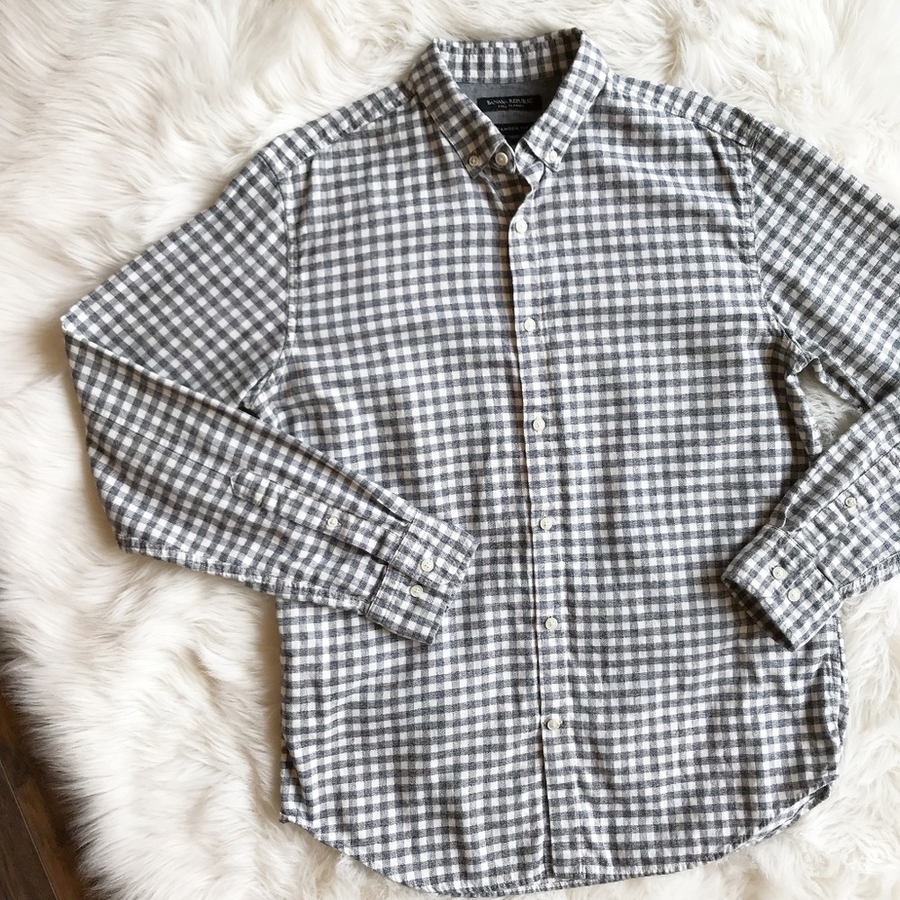 Banana Republic Gingham Luxe Flannel Camden Fit - Picture 2 of 4